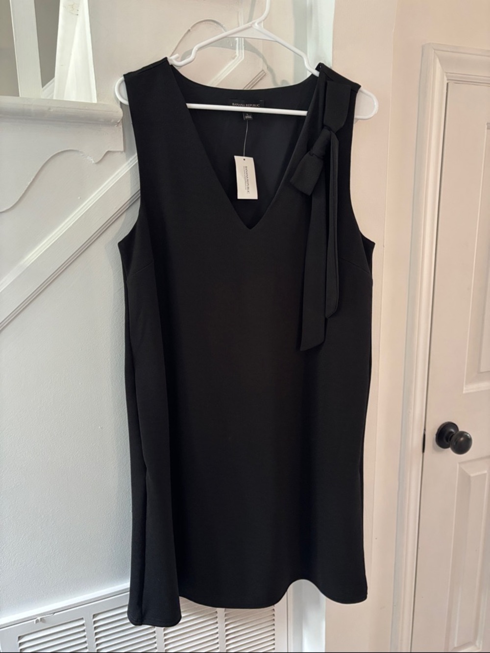 Banana Republic Black V-Neck Shift Dress with Shoulder Bow